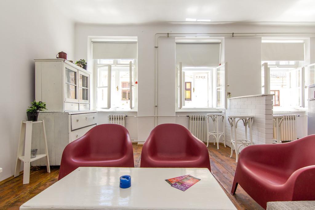 Hostel Tufnaオシエク エクステリア 写真
